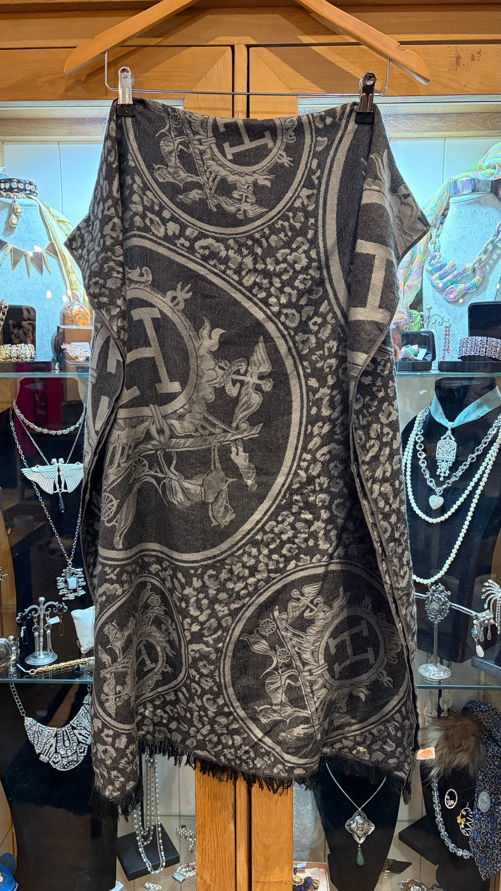 Hermès New Libris Stole